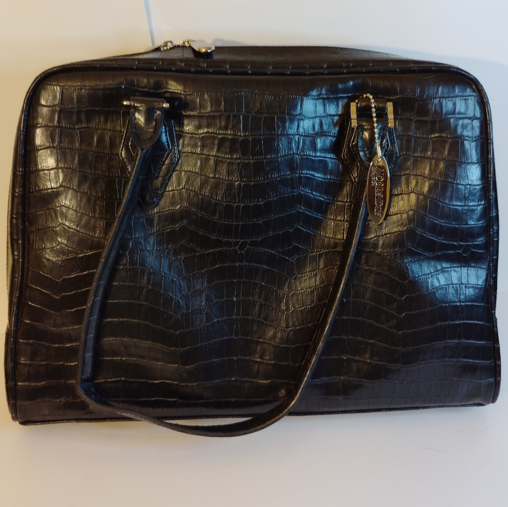 MobileEdge Black Leather Laptop Bag with Crocodile Texture - Picture 8 of 15